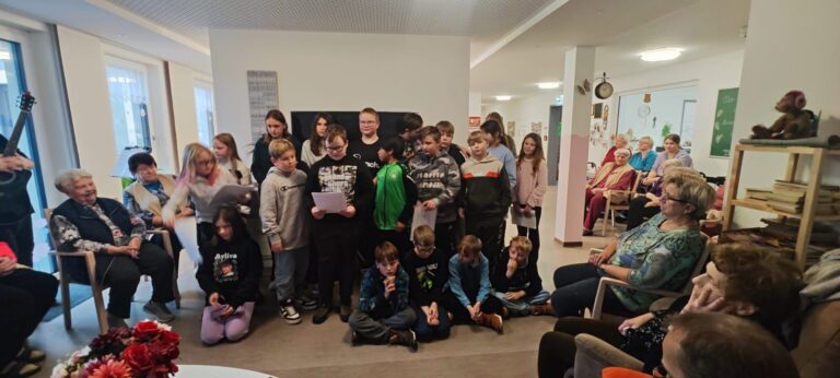 Vorlesetag in der Senioren WG Neuhaus-Schierschnitz